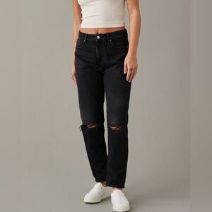 American Eagle Strigid Mom Jeans